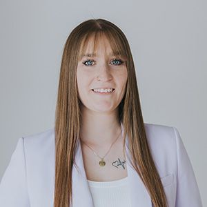 Dana W. (Steuerfachangestellte)